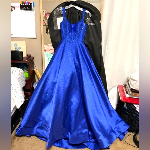 Sherri Hill prom ball gown - Picture 6 of 7